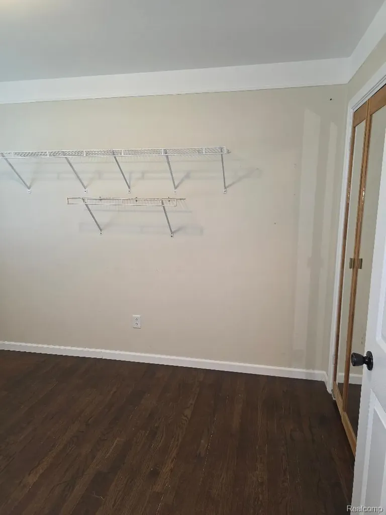 31410 Parkwood Street Westland City MI 48186