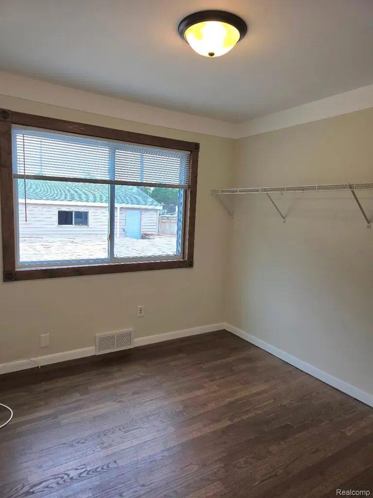 31410 Parkwood Street Westland City MI 48186