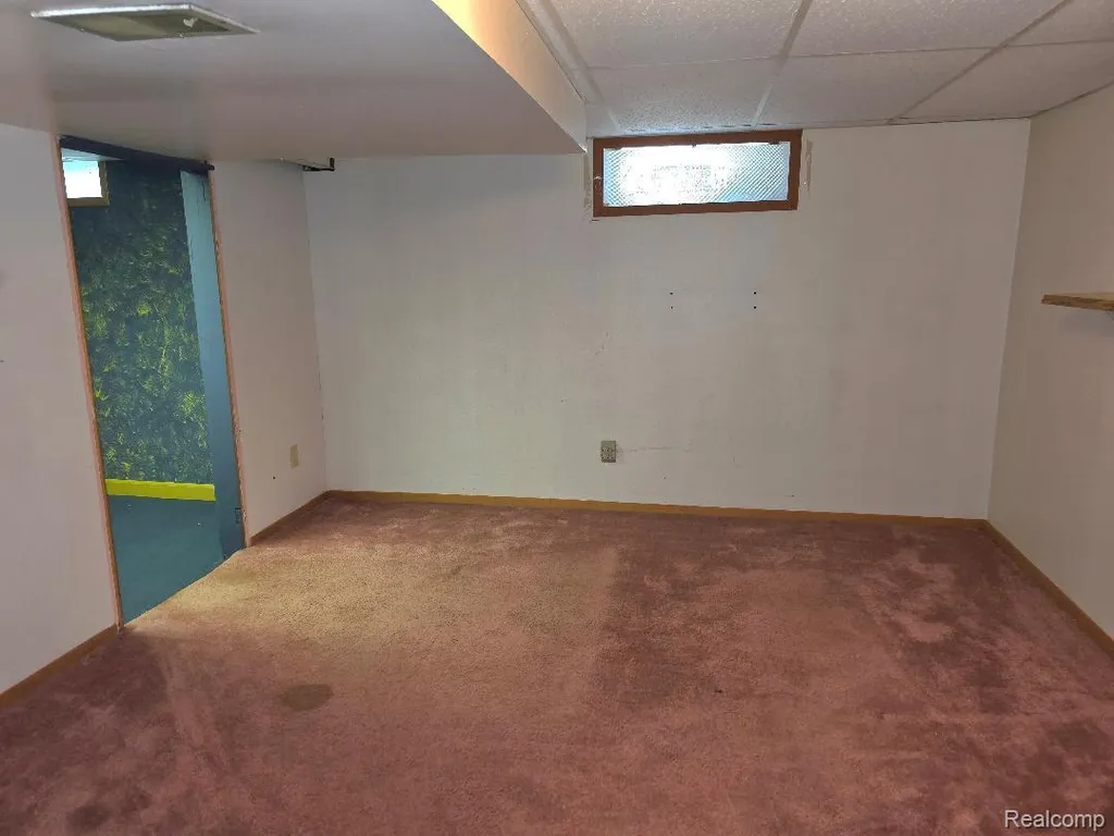 31410 Parkwood Street Westland City MI 48186