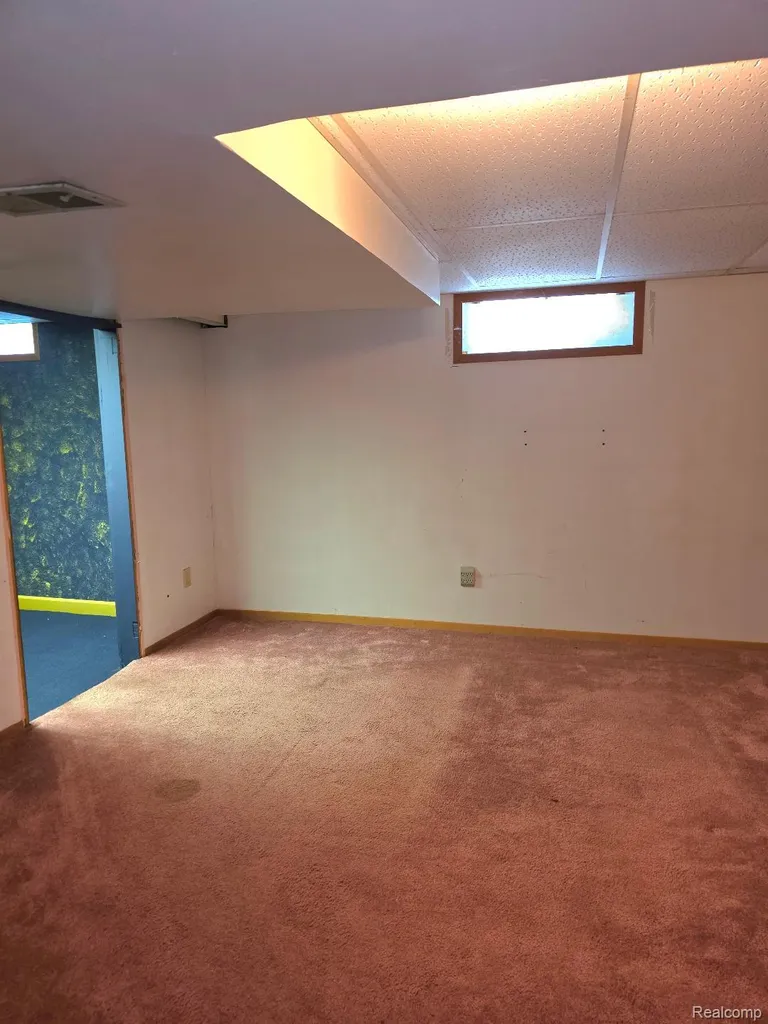 31410 Parkwood Street Westland City MI 48186