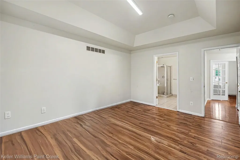 33180 Glengary Court Sterling Heights City MI 48310