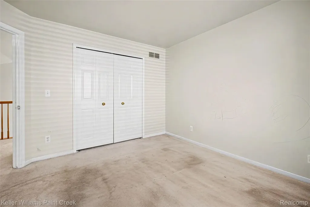 33180 Glengary Court Sterling Heights City MI 48310