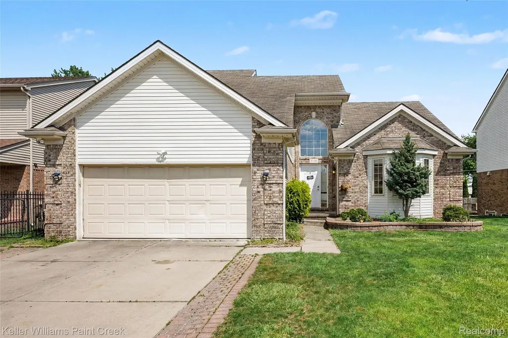 33180 Glengary Court Sterling Heights City MI 48310