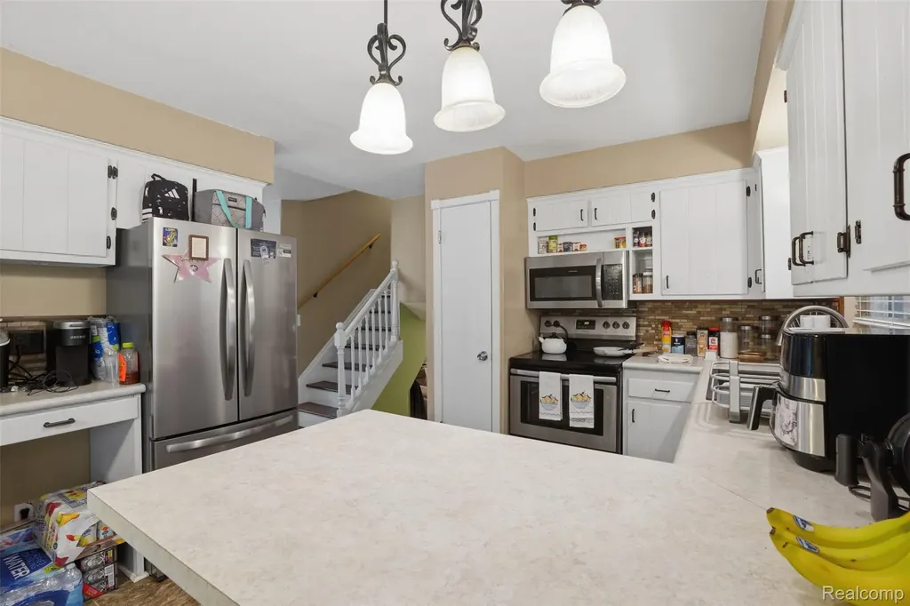 2478 Hiller Road West Bloomfield Charter Township MI 48324