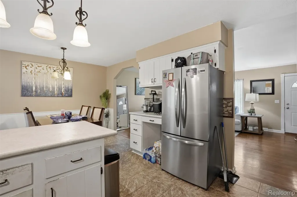 2478 Hiller Road West Bloomfield Charter Township MI 48324