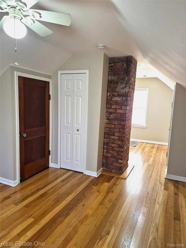 1069 Mulberry Street Wyandotte City MI 48192
