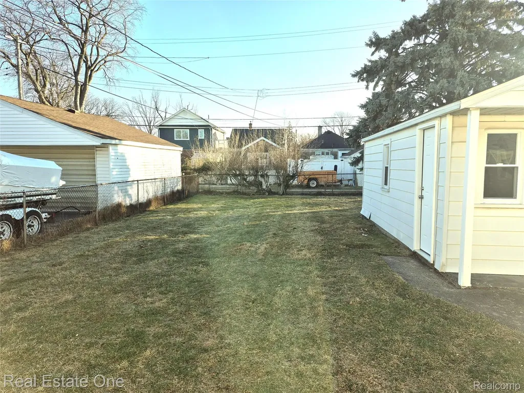 1069 Mulberry Street Wyandotte City MI 48192