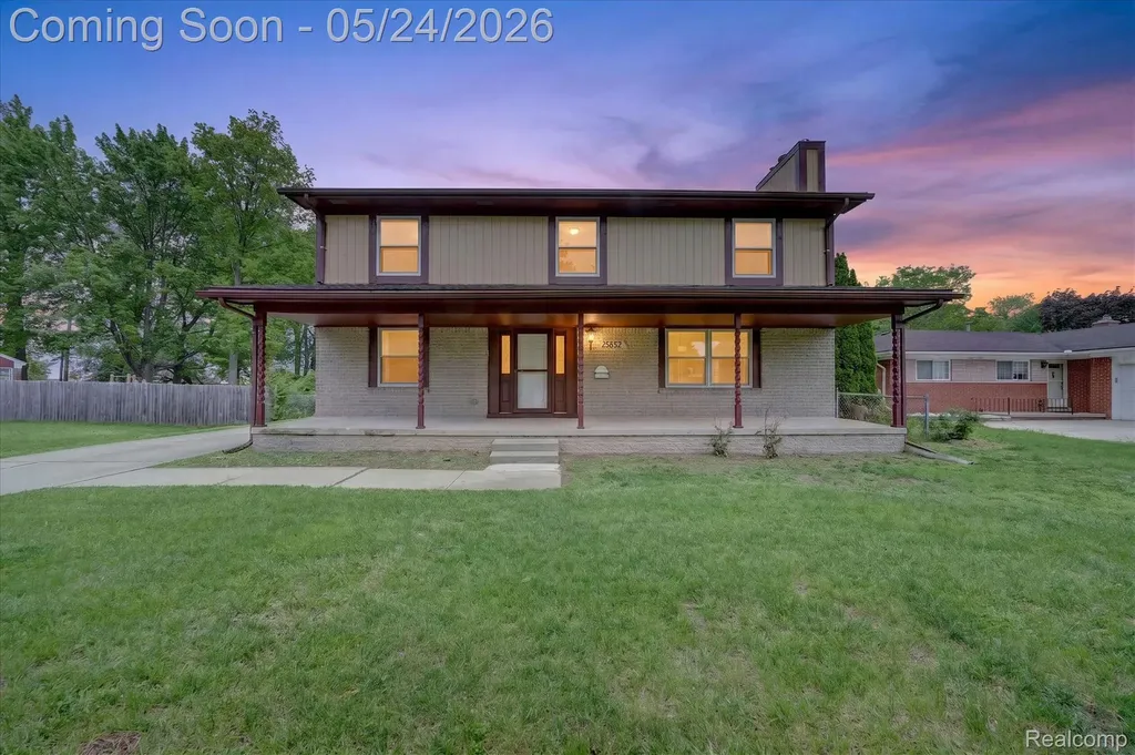25852 Curie Avenue Warren City MI 48091