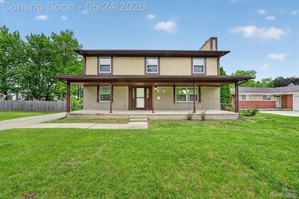 25852 Curie Avenue Warren City MI 48091
