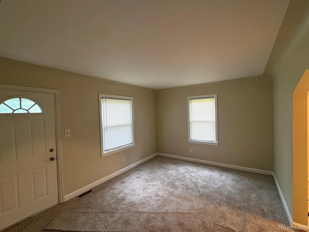 22517 Berg Road Southfield City MI 48033