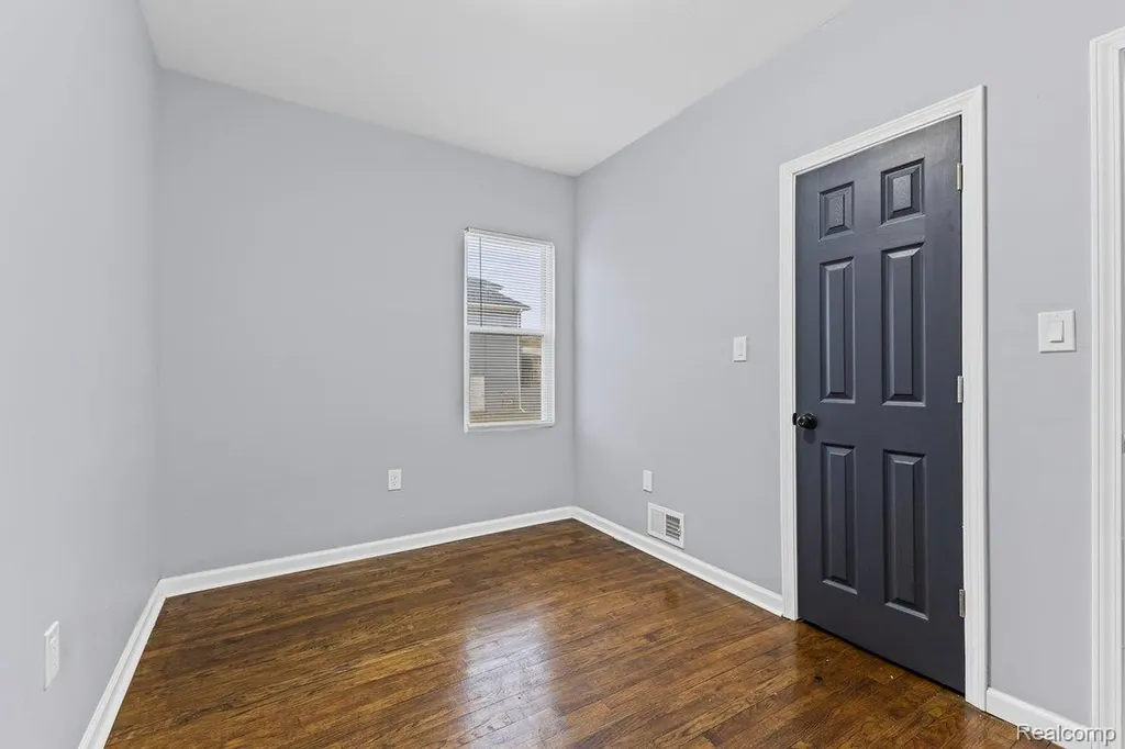 3450 Edison Street Detroit City MI 48206