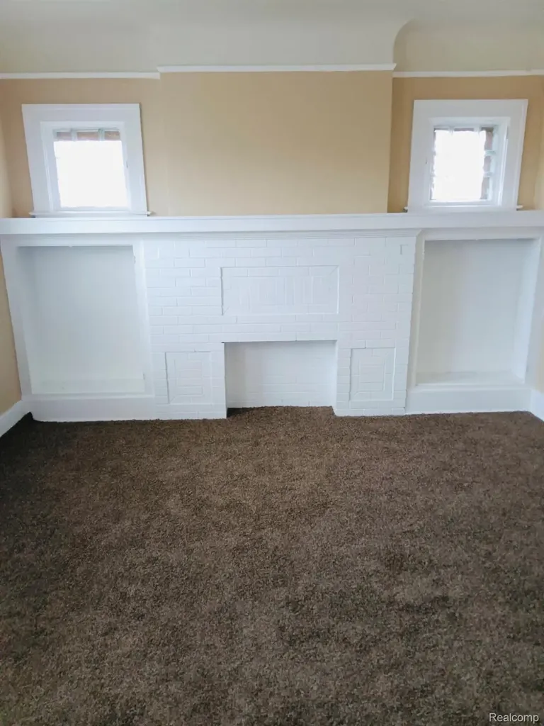 4215 Dickerson Street Detroit City MI 48215