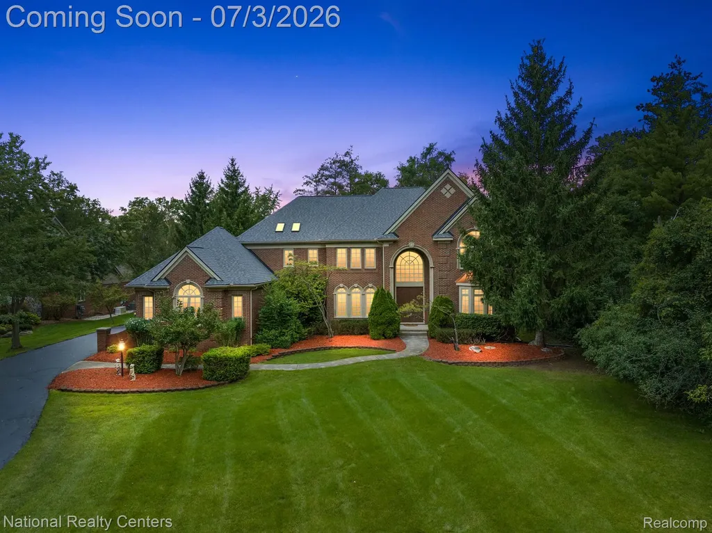 30055 Forest Drive Franklin Village MI 48025