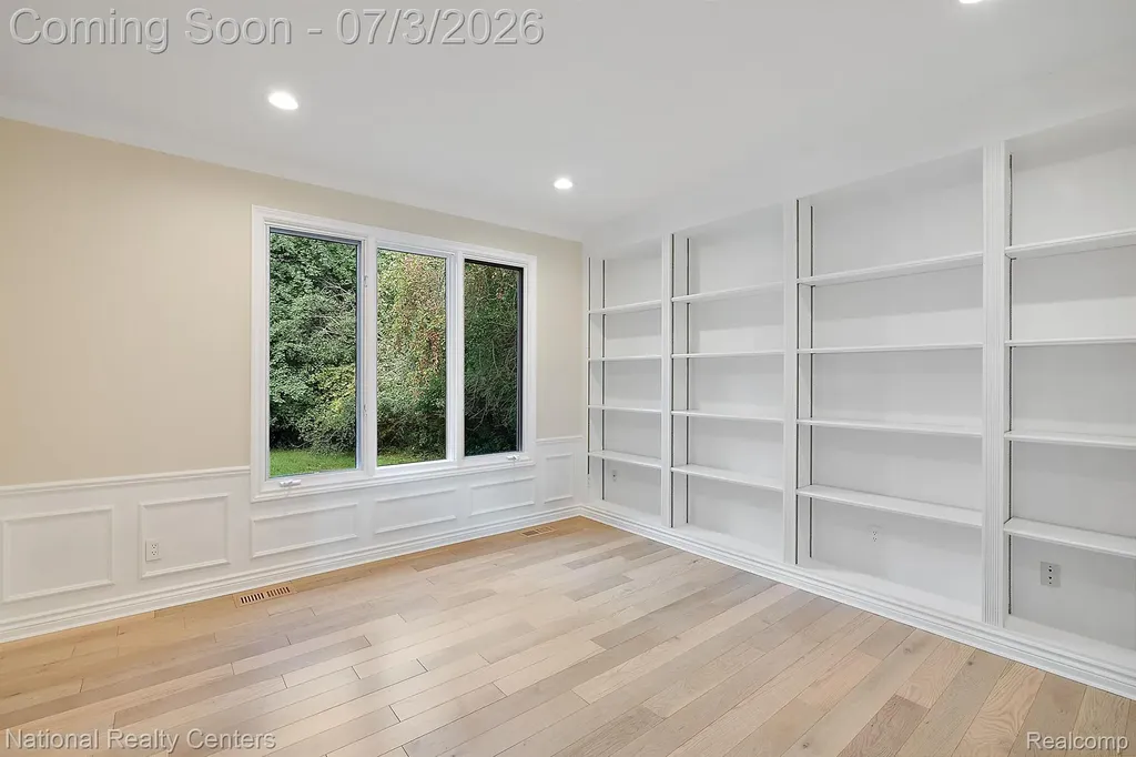 30055 Forest Drive Franklin Village MI 48025