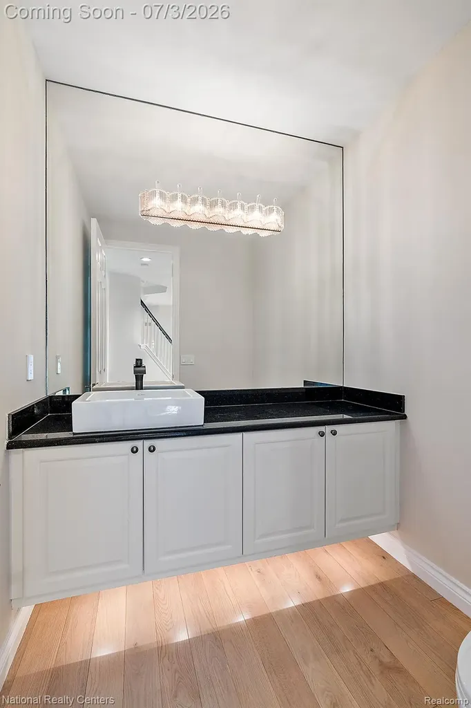 30055 Forest Drive Franklin Village MI 48025