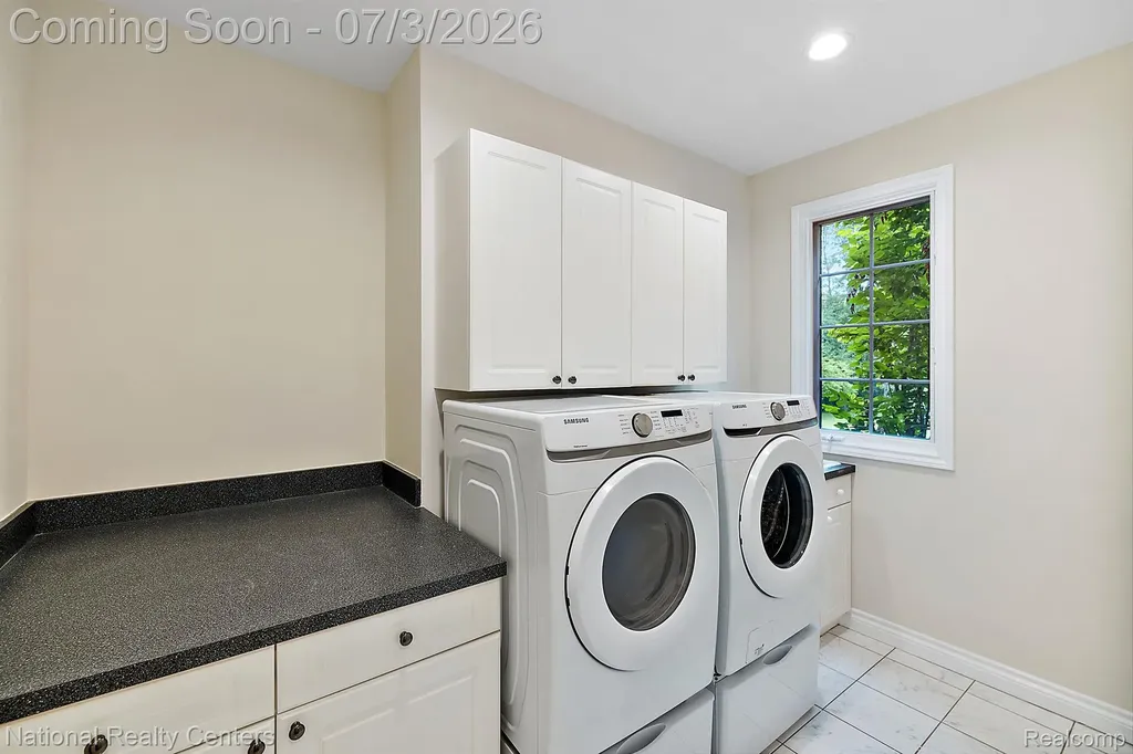 30055 Forest Drive Franklin Village MI 48025