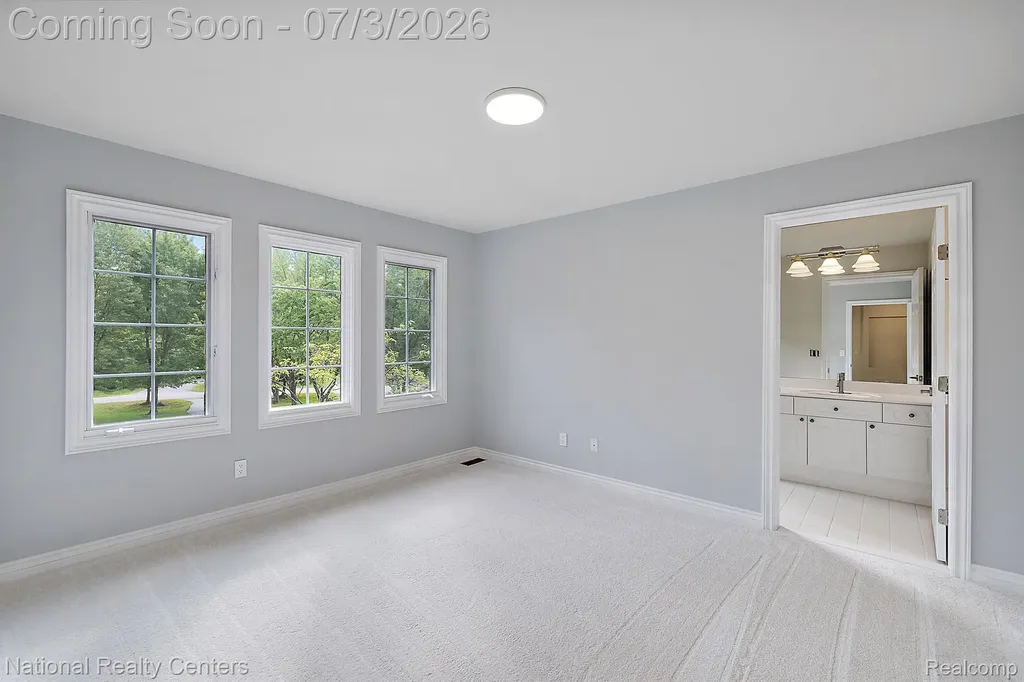30055 Forest Drive Franklin Village MI 48025