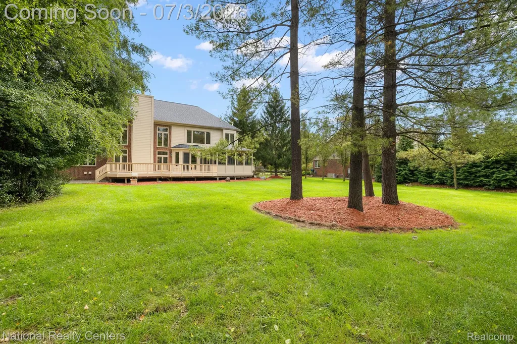 30055 Forest Drive Franklin Village MI 48025