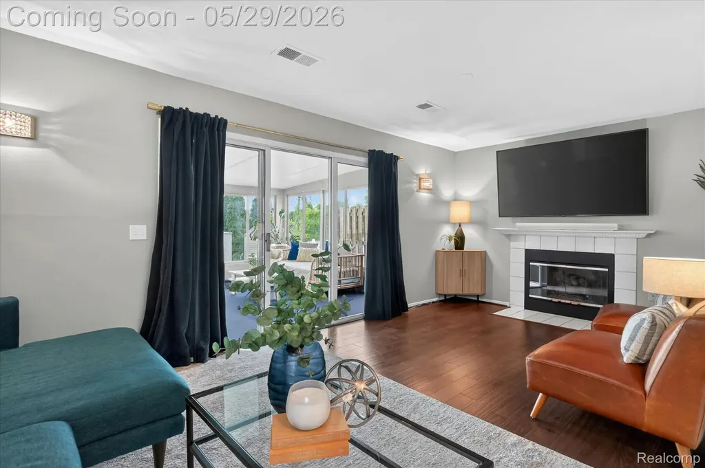 349 Princeton Drive South Lyon City MI 48178