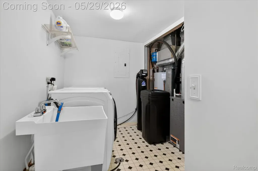 349 Princeton Drive South Lyon City MI 48178