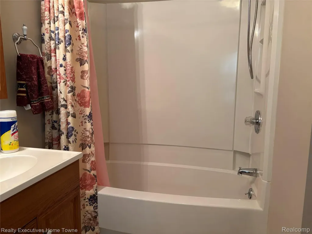 1782 Maple Road Kimball Township MI 48074