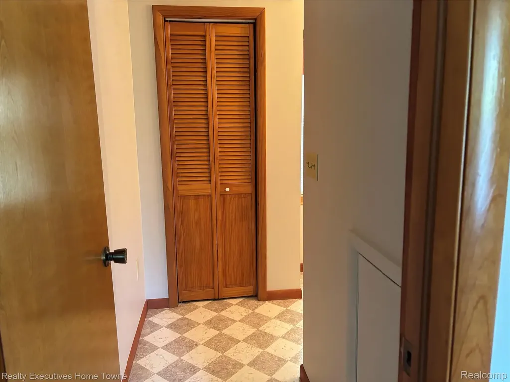 1782 Maple Road Kimball Township MI 48074