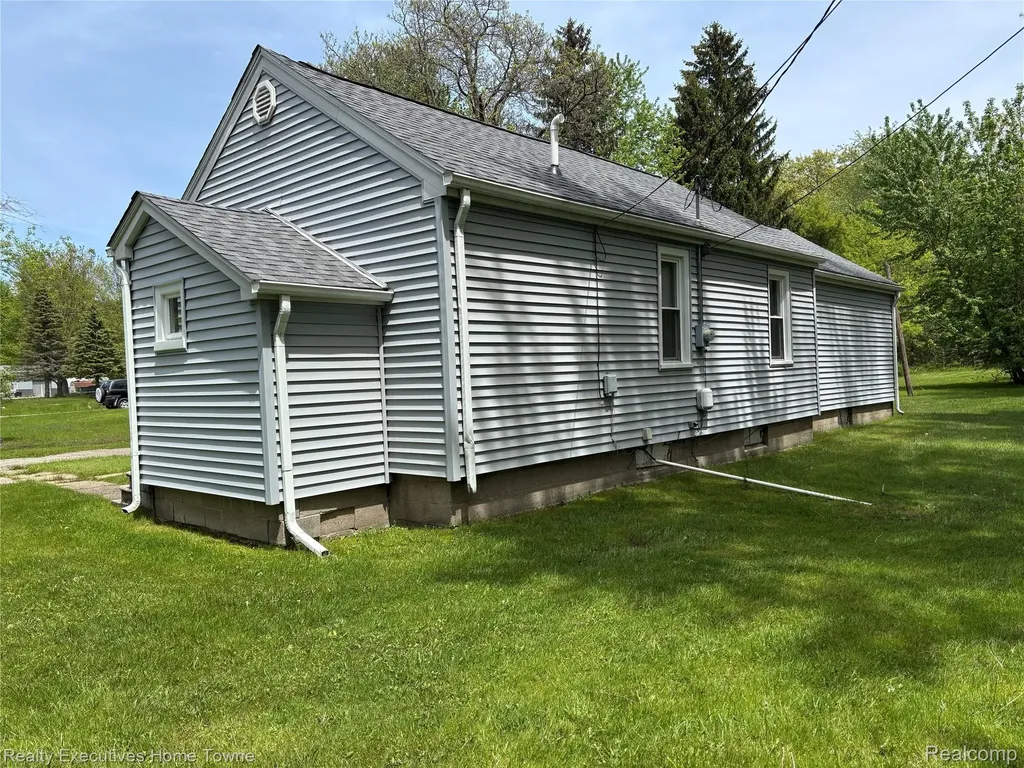 1782 Maple Road Kimball Township MI 48074