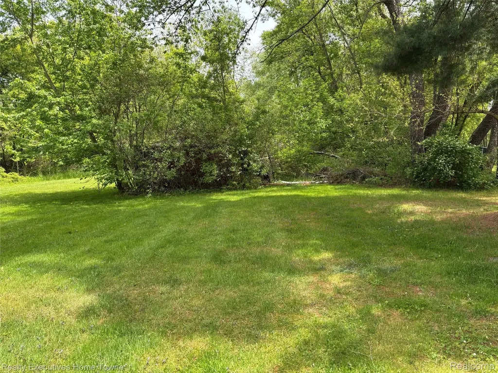 1782 Maple Road Kimball Township MI 48074