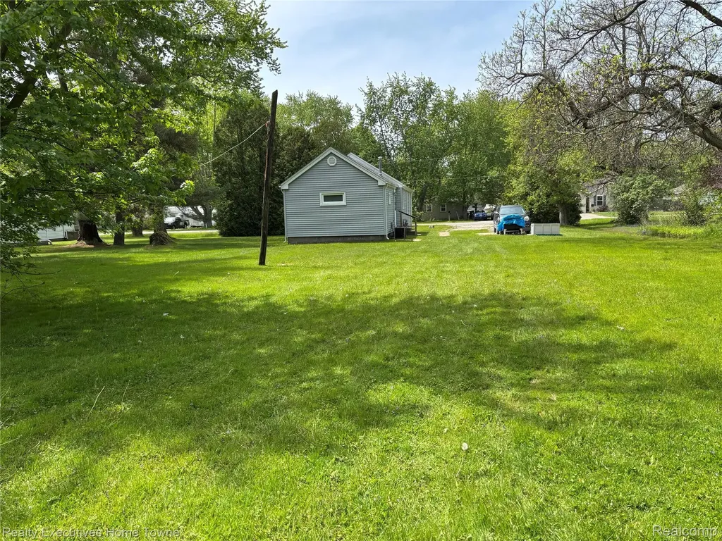 1782 Maple Road Kimball Township MI 48074