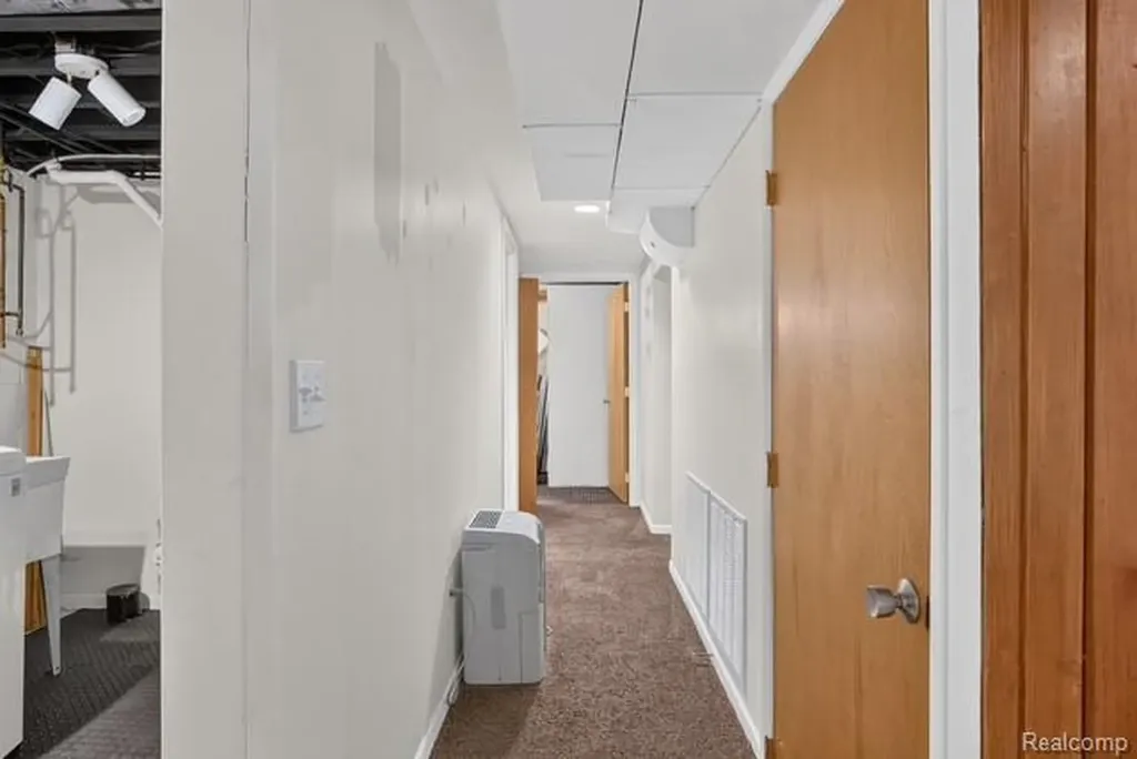 921 Raymond Street Ann Arbor City MI 48103