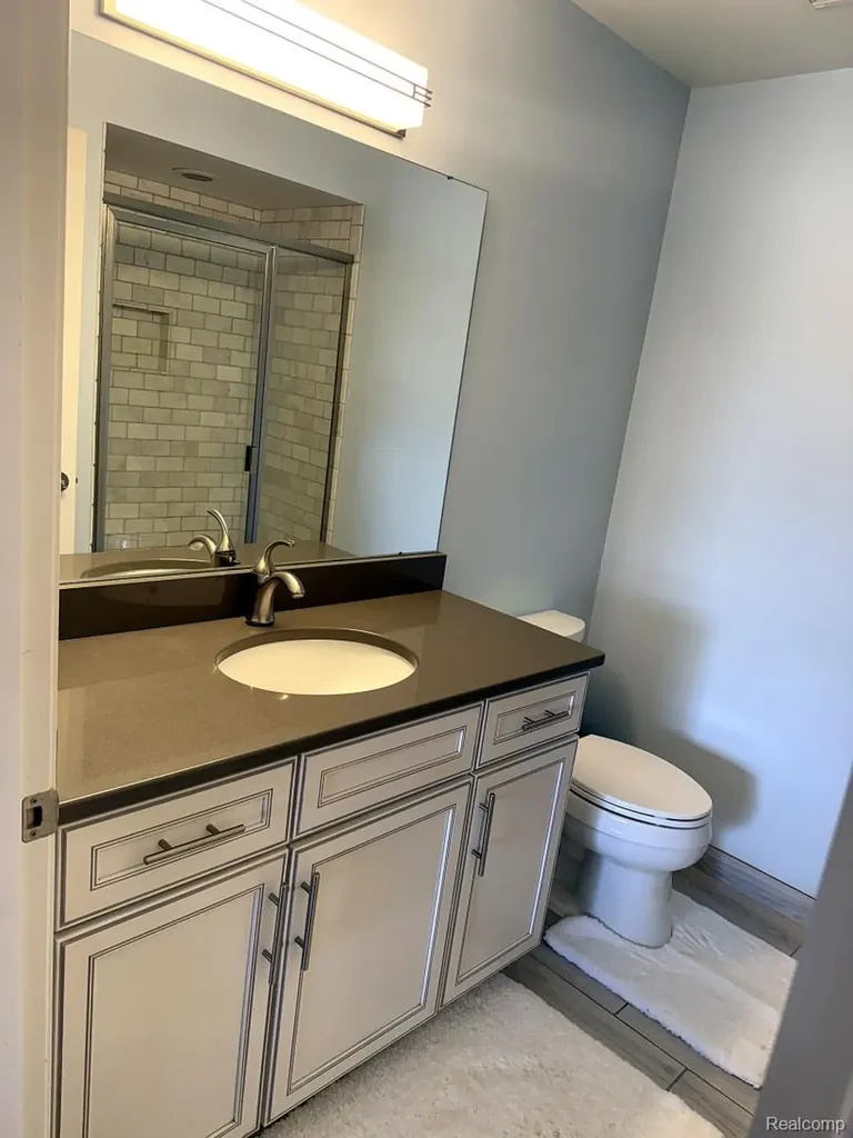 3612 Oakmonte Boulevard Oakland Charter Township MI 48306