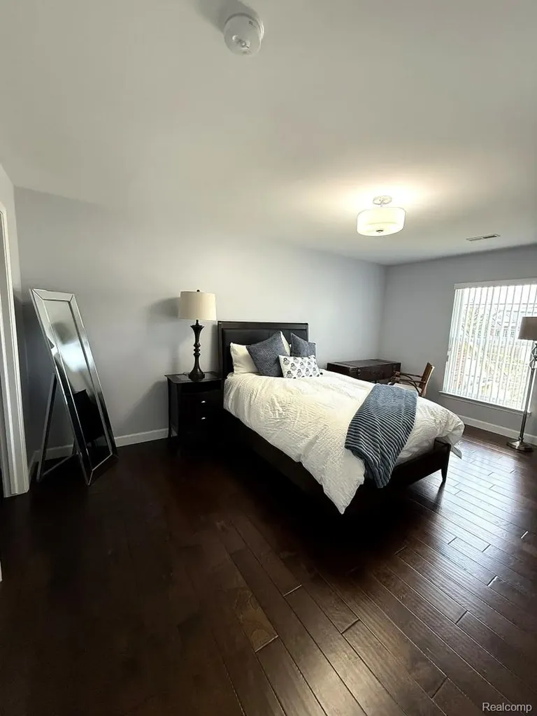 3612 Oakmonte Boulevard Oakland Charter Township MI 48306