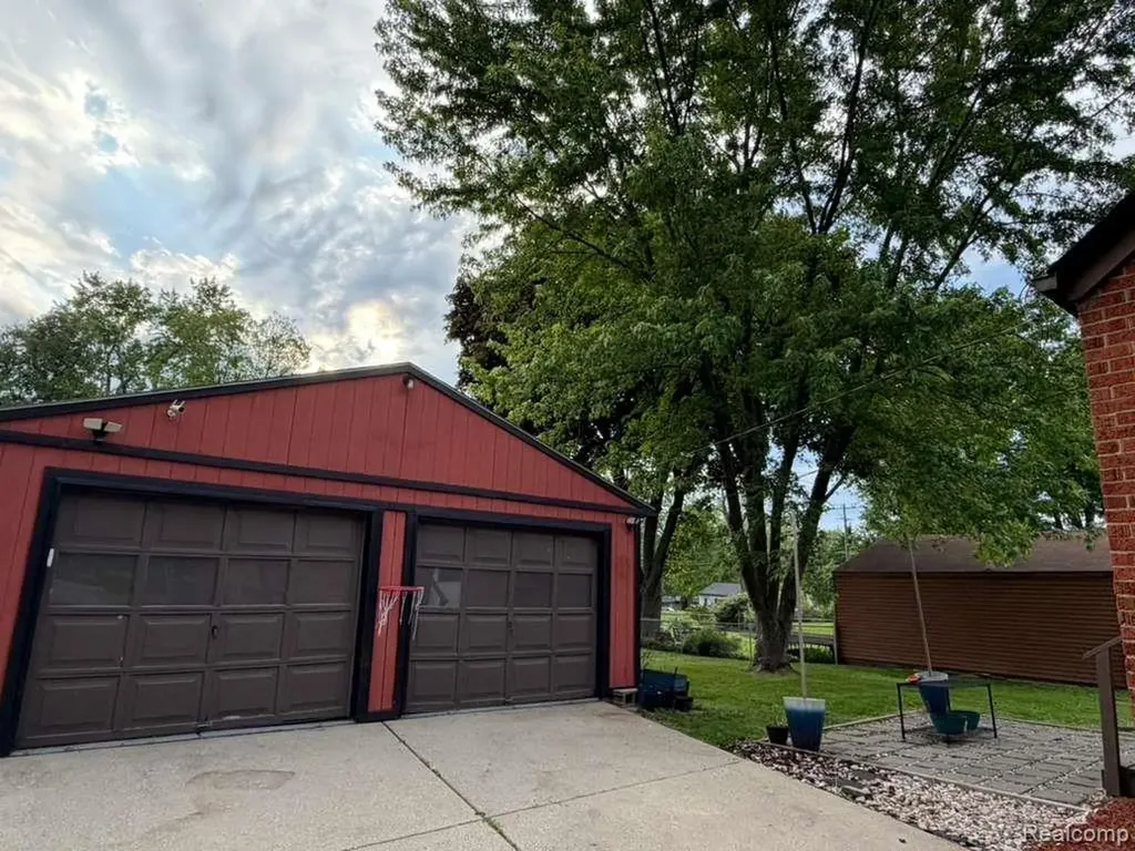 3793 Lincolnshire Road Waterford Charter Township MI 48328