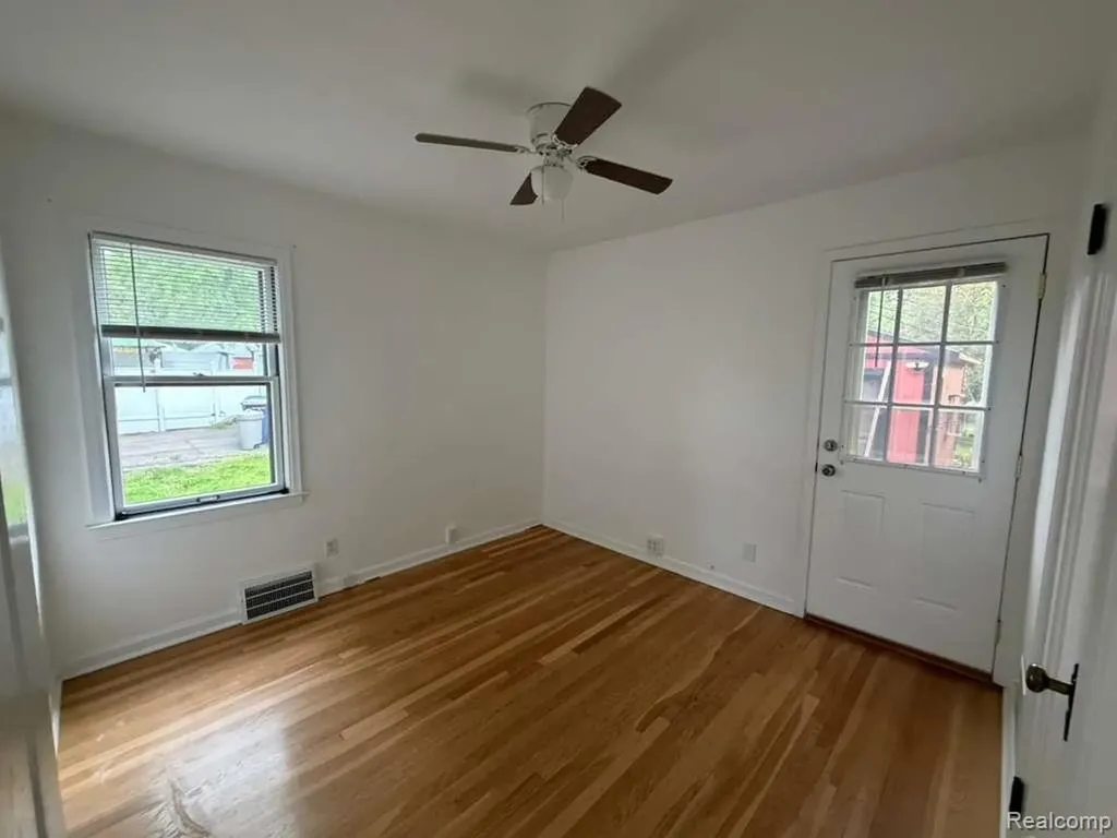 3793 Lincolnshire Road Waterford Charter Township MI 48328
