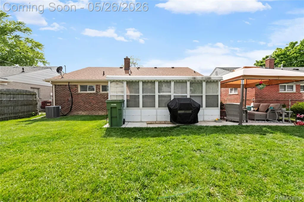 15123 Mccann Street Southgate City MI 48195