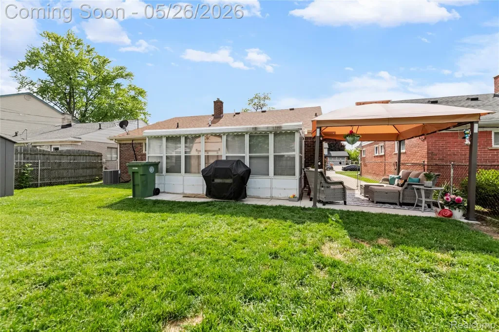 15123 Mccann Street Southgate City MI 48195