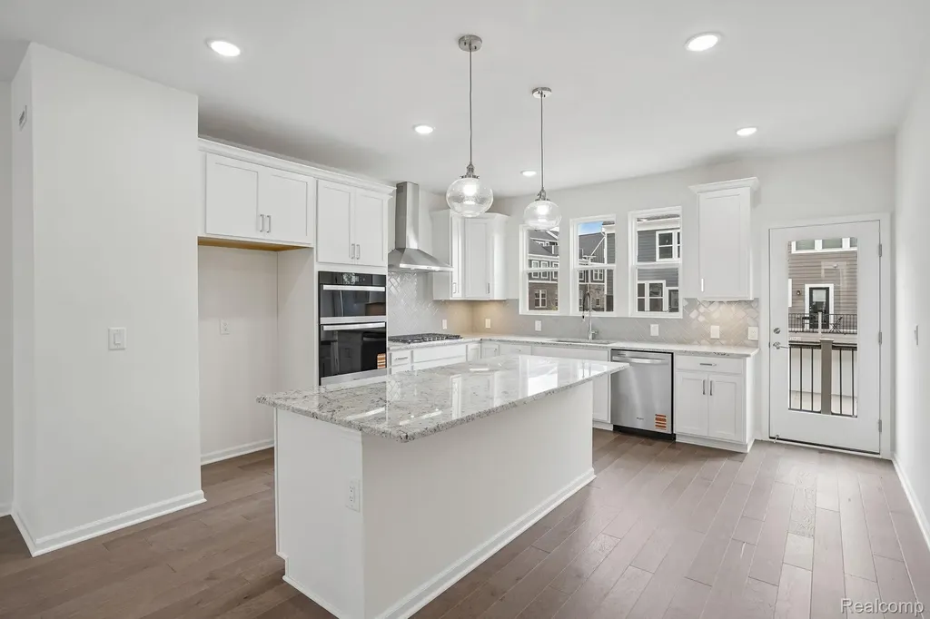 25421 Orwell Street Novi City MI 48375