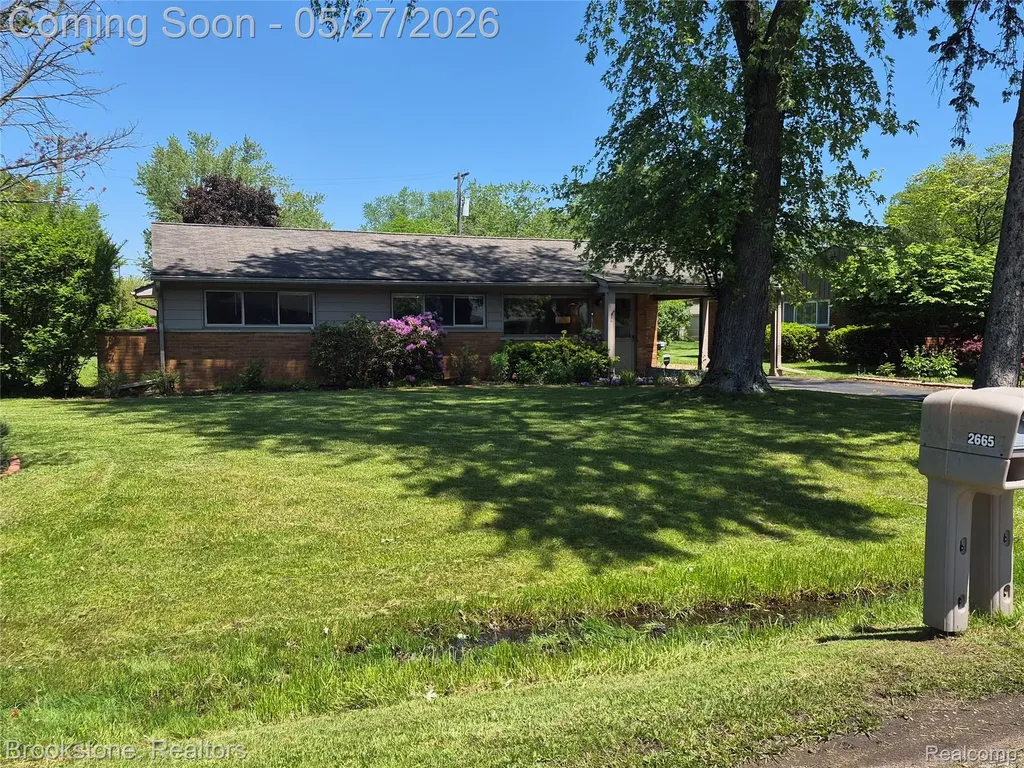 2664 Penna Drive West Bloomfield Charter Township MI 48324