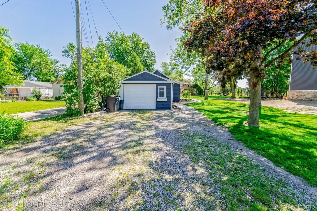 11320 Eastside Drive Plymouth Charter Township MI 48170