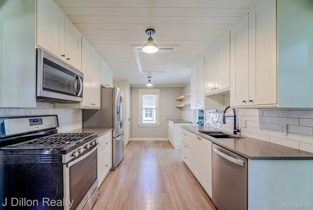 11320 Eastside Drive Plymouth Charter Township MI 48170