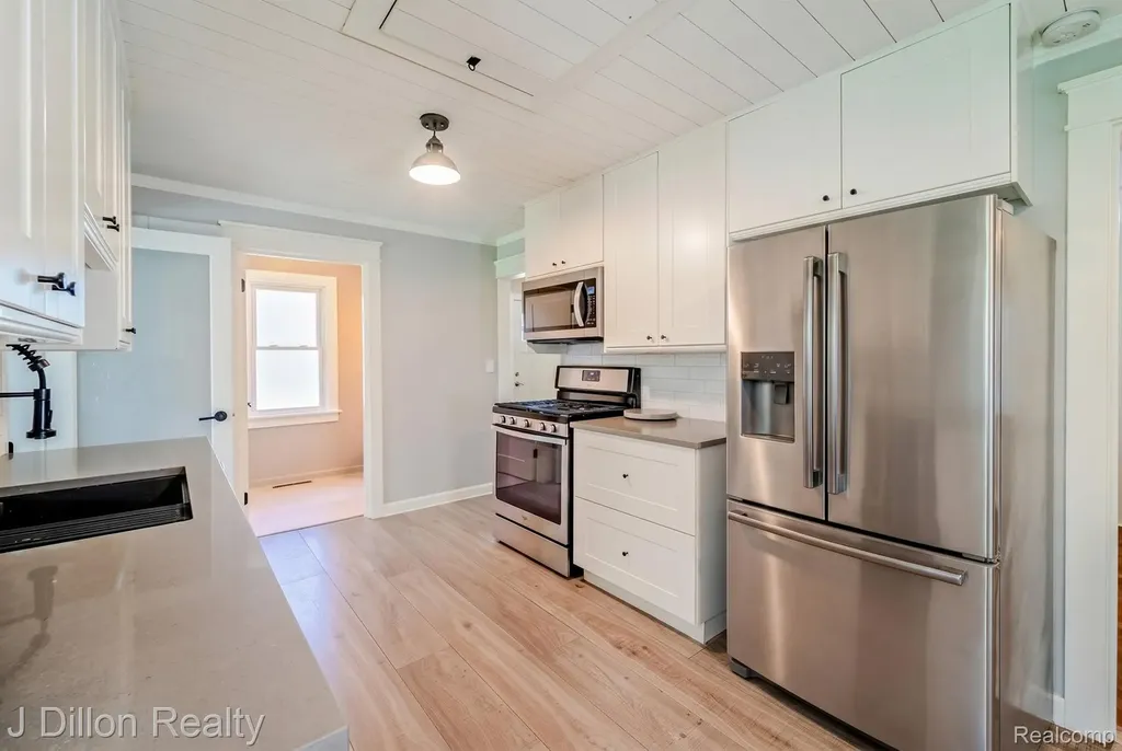 11320 Eastside Drive Plymouth Charter Township MI 48170