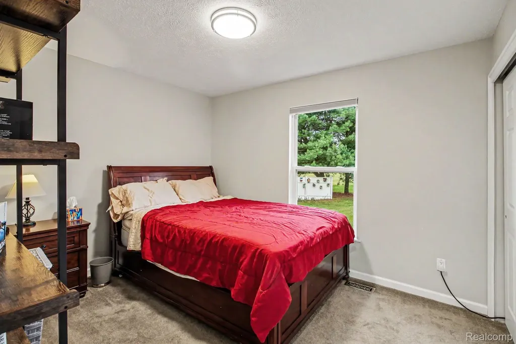 5183 Owosso Road Handy Township MI 48836