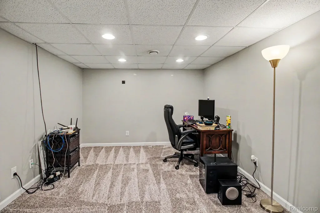 5183 Owosso Road Handy Township MI 48836