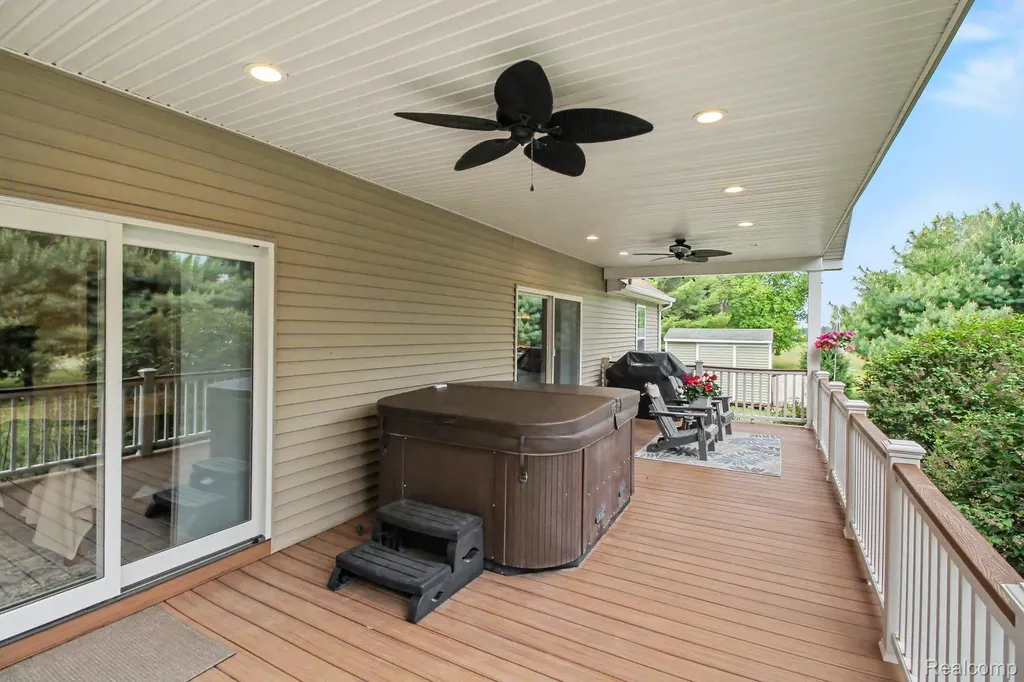 5183 Owosso Road Handy Township MI 48836