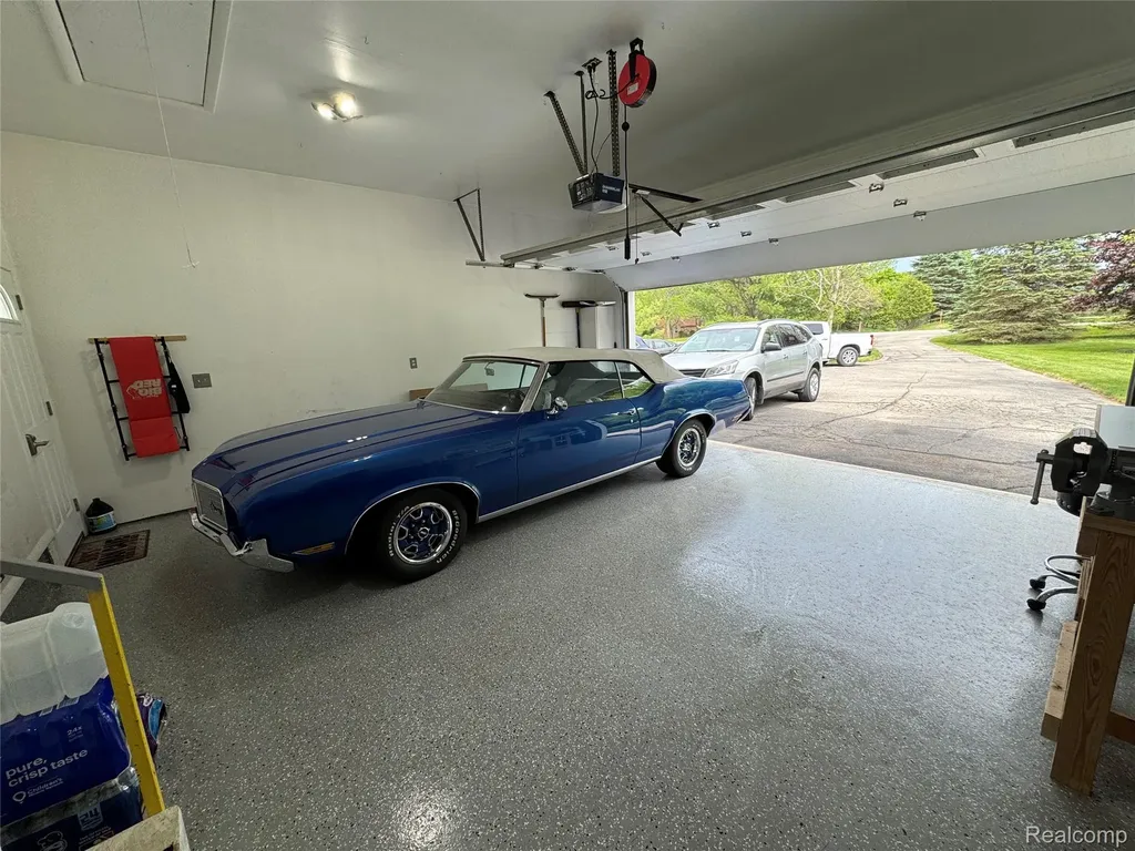 5183 Owosso Road Handy Township MI 48836