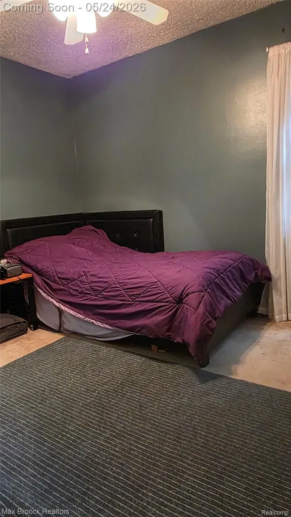 24321 Kipling Street Oak Park City MI 48237