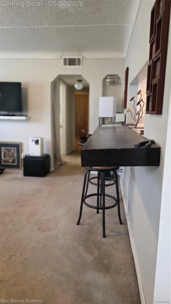 24321 Kipling Street Oak Park City MI 48237