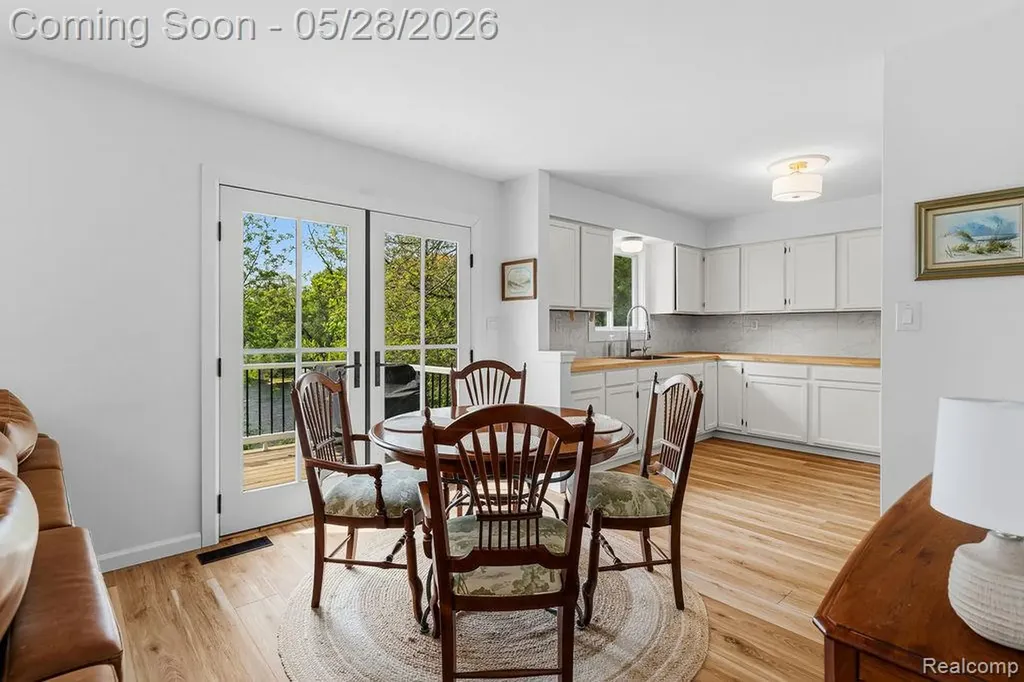 233 Peninsula Lake Drive Highland Charter Township MI 48357