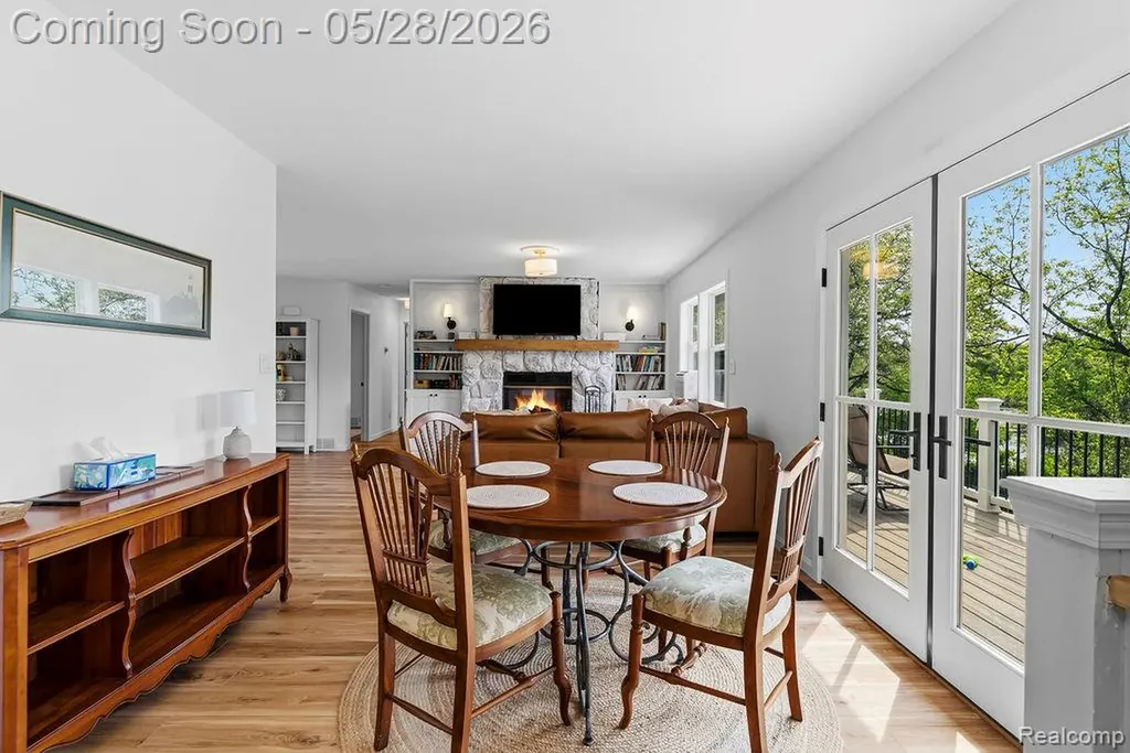 233 Peninsula Lake Drive Highland Charter Township MI 48357