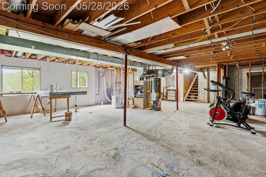 233 Peninsula Lake Drive Highland Charter Township MI 48357